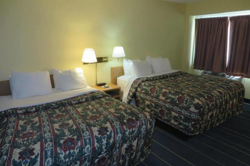 Days Inn By Wyndham Alexandria Mn מראה חיצוני תמונה